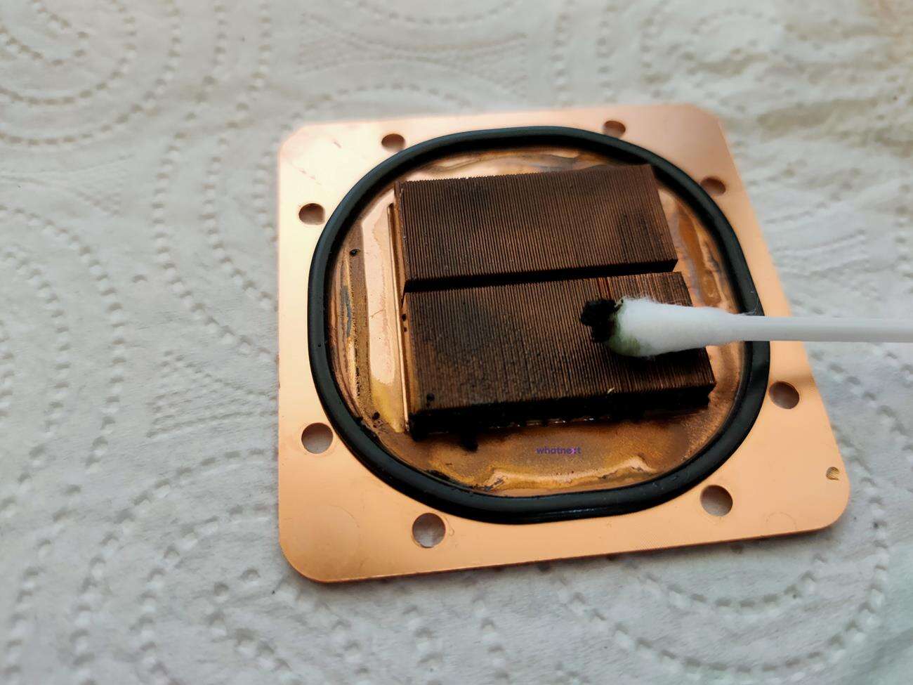 aio enermax, wnętrze aio enermax, brud aio enermax