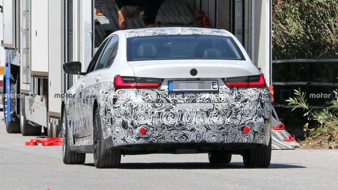 Elektryczne BMW Serii 3 na zdjęciach. Nieco dłuższe nie bez przyczyny