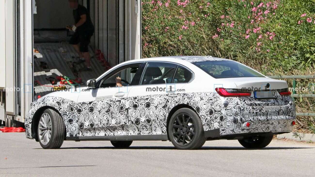 Elektryczne BMW Serii 3 na zdjęciach. Nieco dłuższe nie bez przyczyny