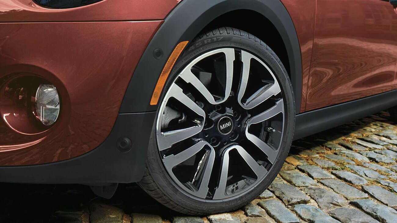 Mini Coral Red Edition 2021 składa hołd modelowi sprzed 41 lat