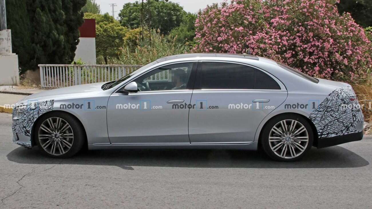 Nadchodząca Klasa S Mercedesa zaskoczy nas klamkami?