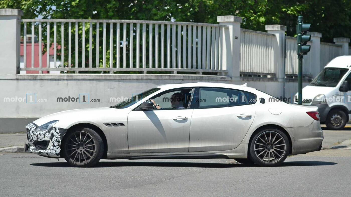 Odświeżone Maserati Quattroporte dostrzeżone w testach