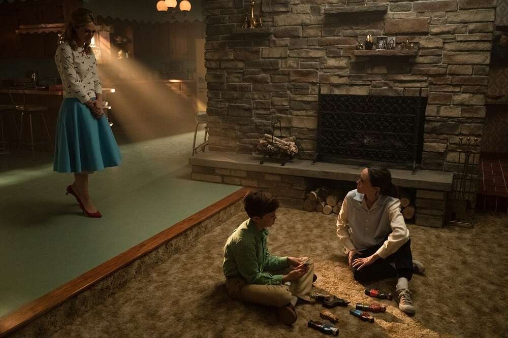 Szaleństwa ciąg dalszy. Recenzja serialu The Umbrella Academy – sezon 2