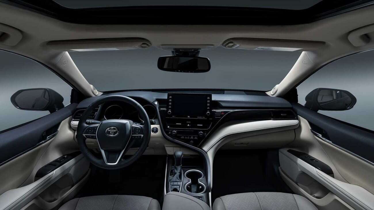 Toyota Camry już oficjalnie na 2021 rok