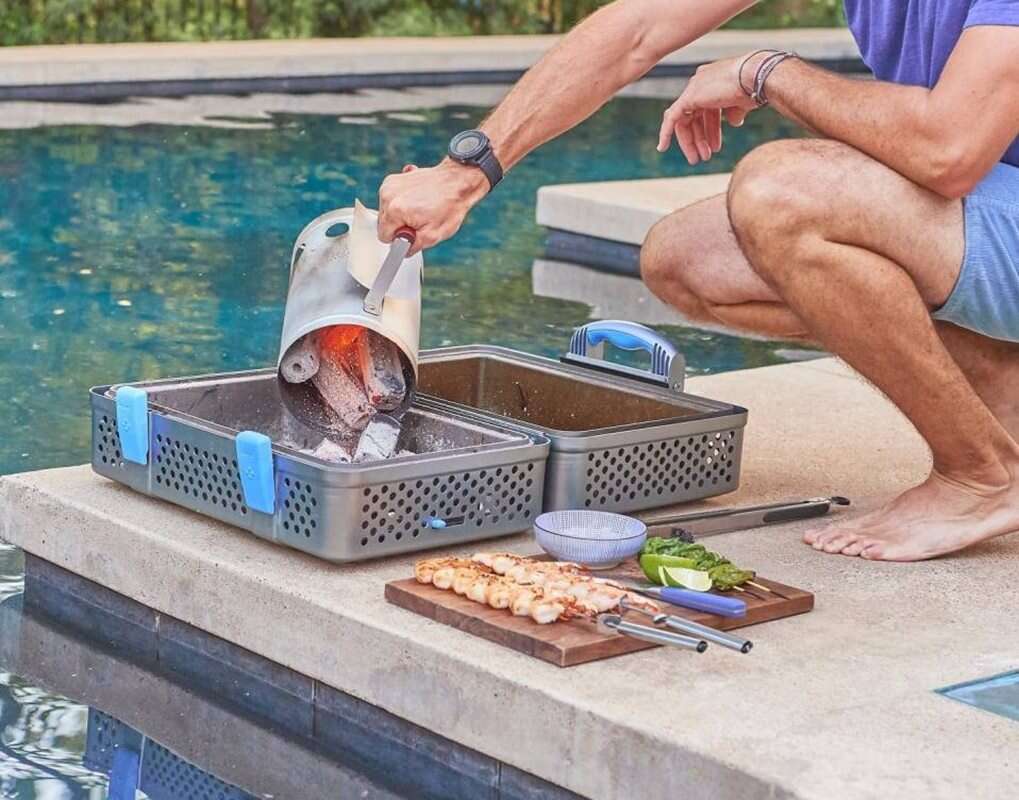 Grillując z grillem Nomad poczujecie się jak biznesmeni