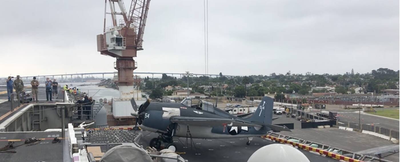 Po co te samoloty USA z II Wojny Światowej zmierzają do Pearl Harbor?