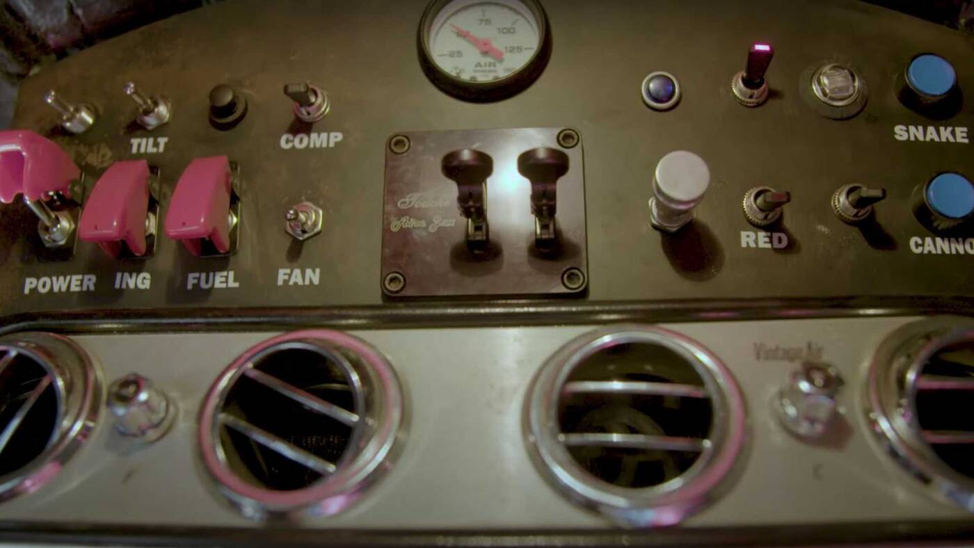 Ten średniowieczny hot rod powstał ze złomu, a kosztował fortunę