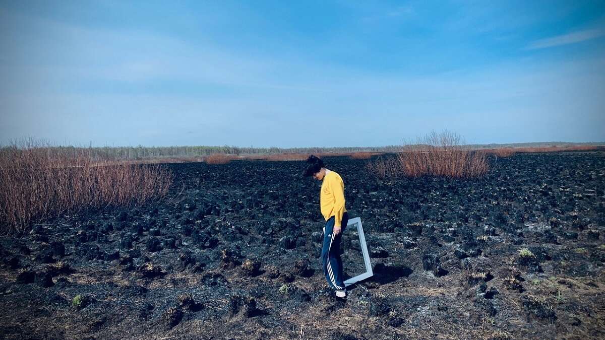 Recenzja polskiej antologii W domu – czas twórczego szaleństwa i przesady