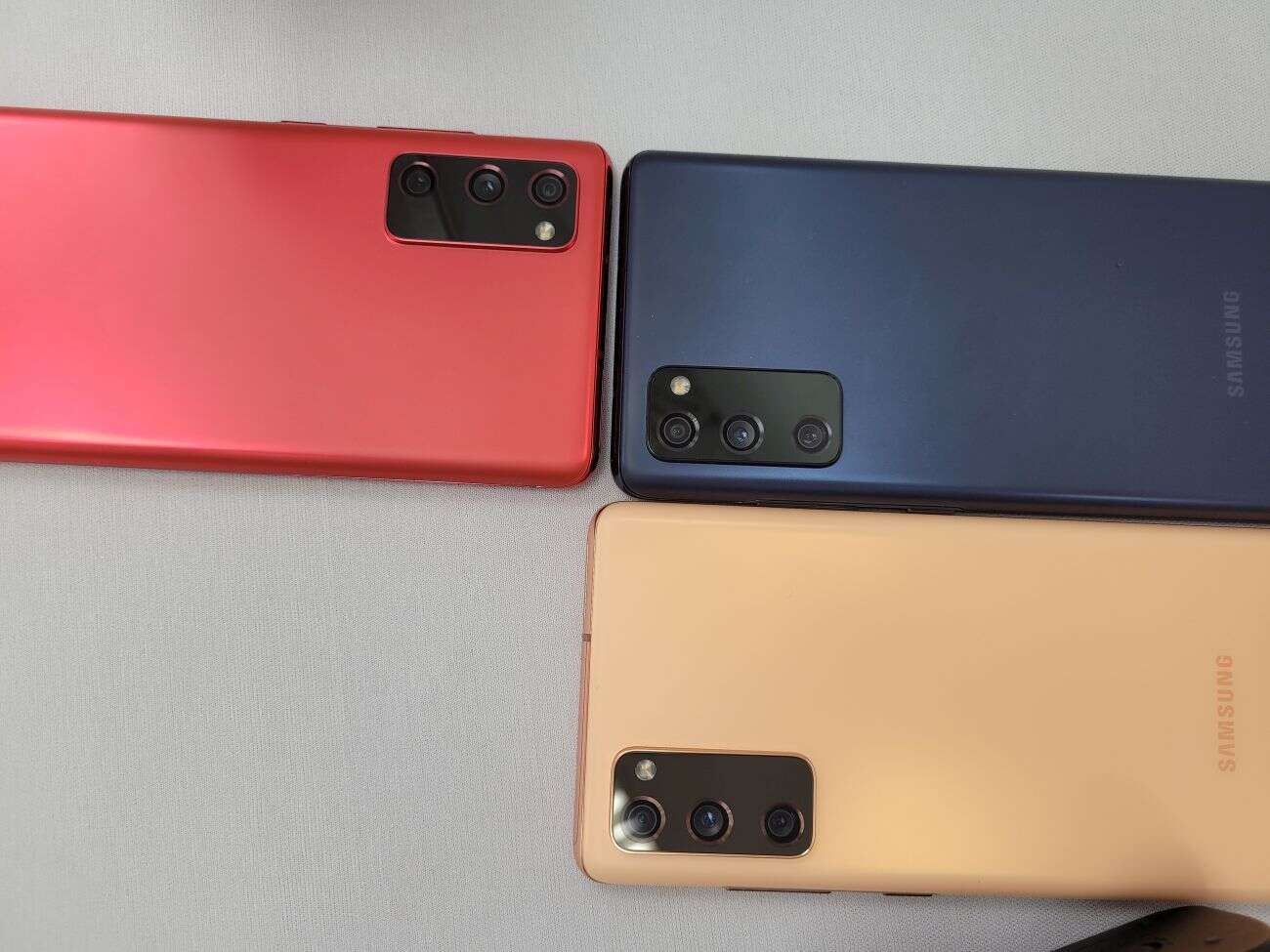 Samsung Galaxy S20 FE 5G - więcej takich smartfonów poproszę