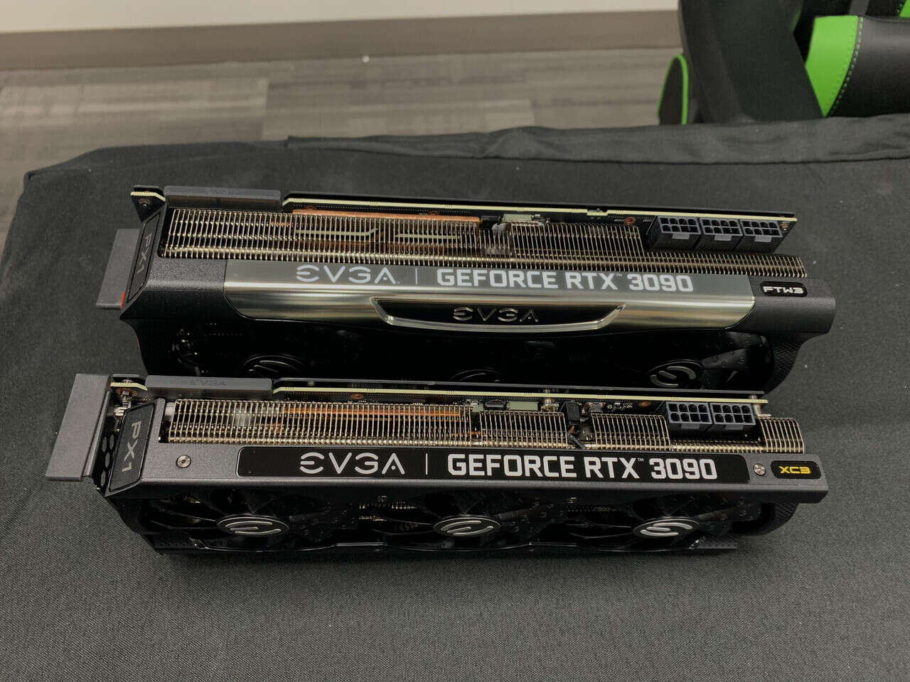 zdjęcia EVGA RTX 3090 XC3 i FTW3
