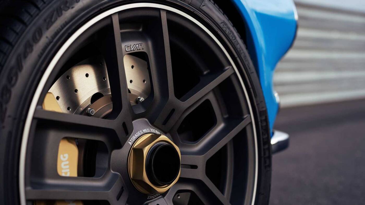 Klasyczne Volvo P1800 powraca za sprawą Cyan Marks