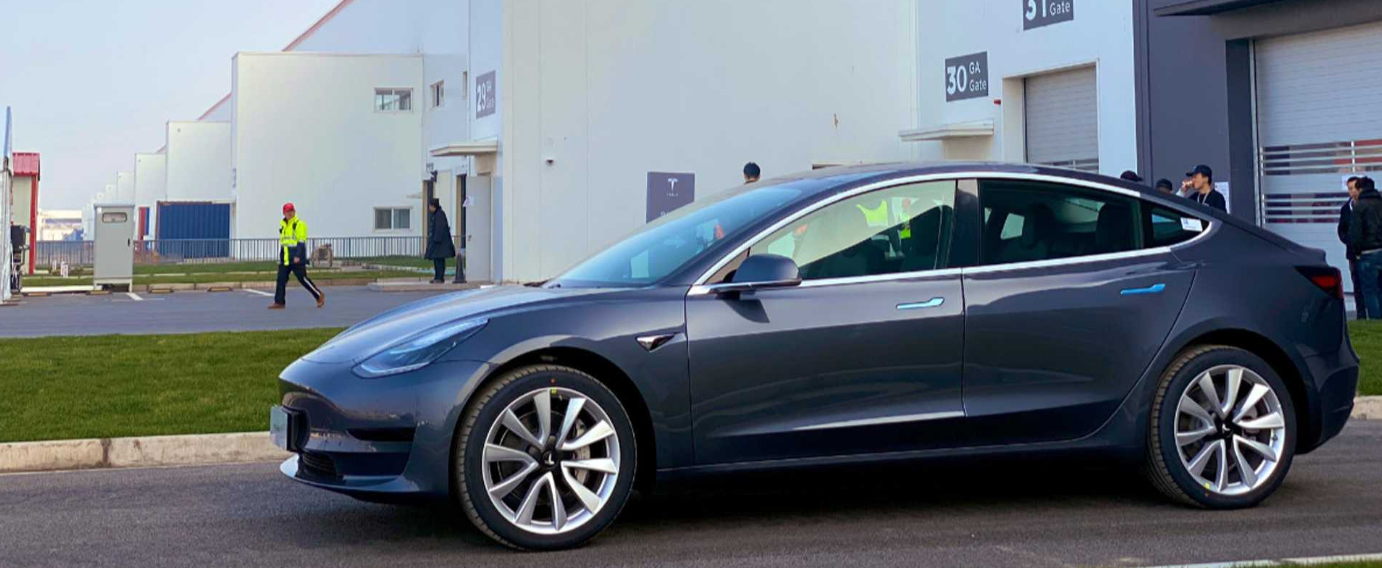 Tesla rozpoczyna eksport chińskich Modeli 3 do Europy