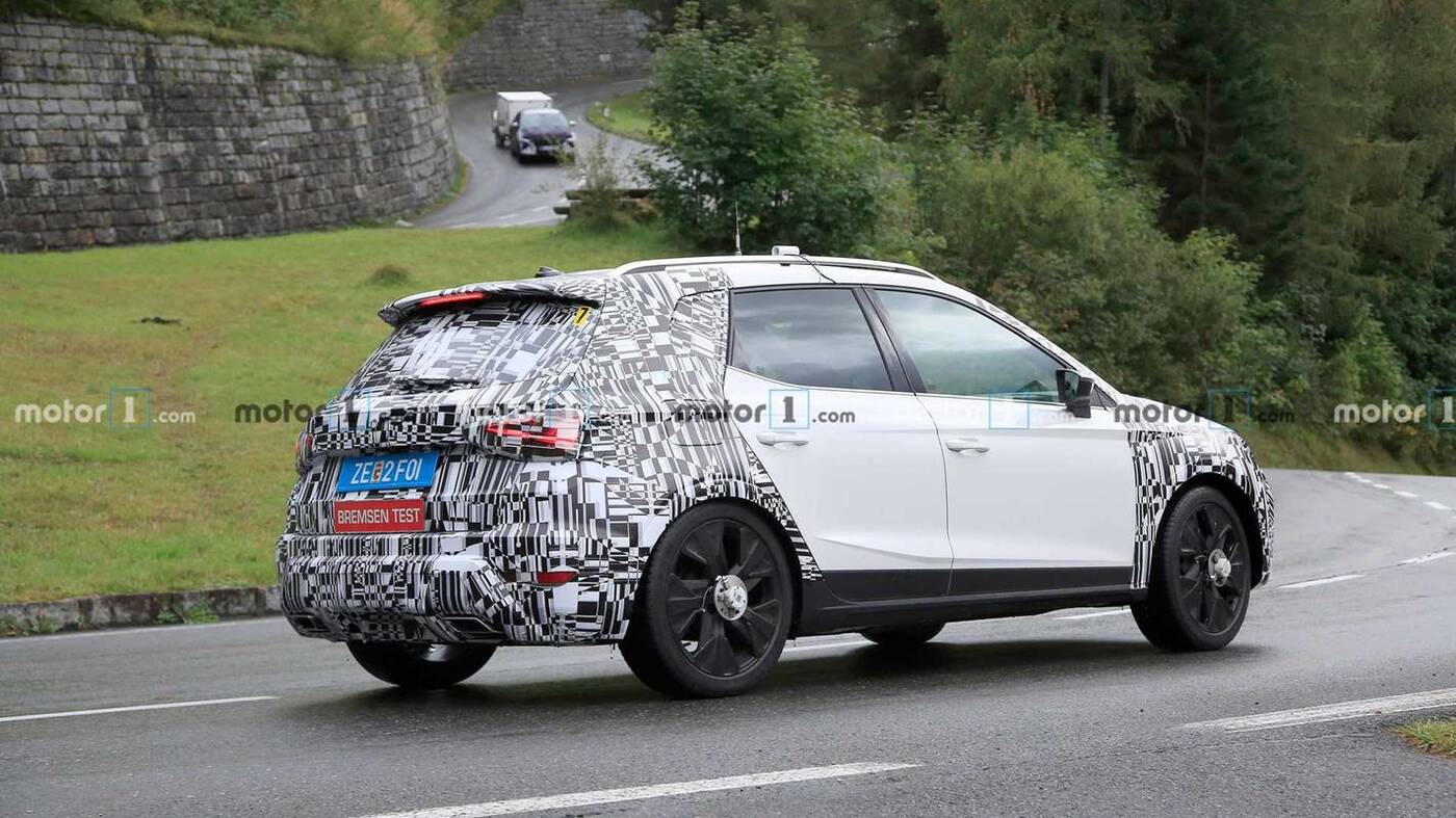 Odświeżenie SEATa Arona w obiektywie