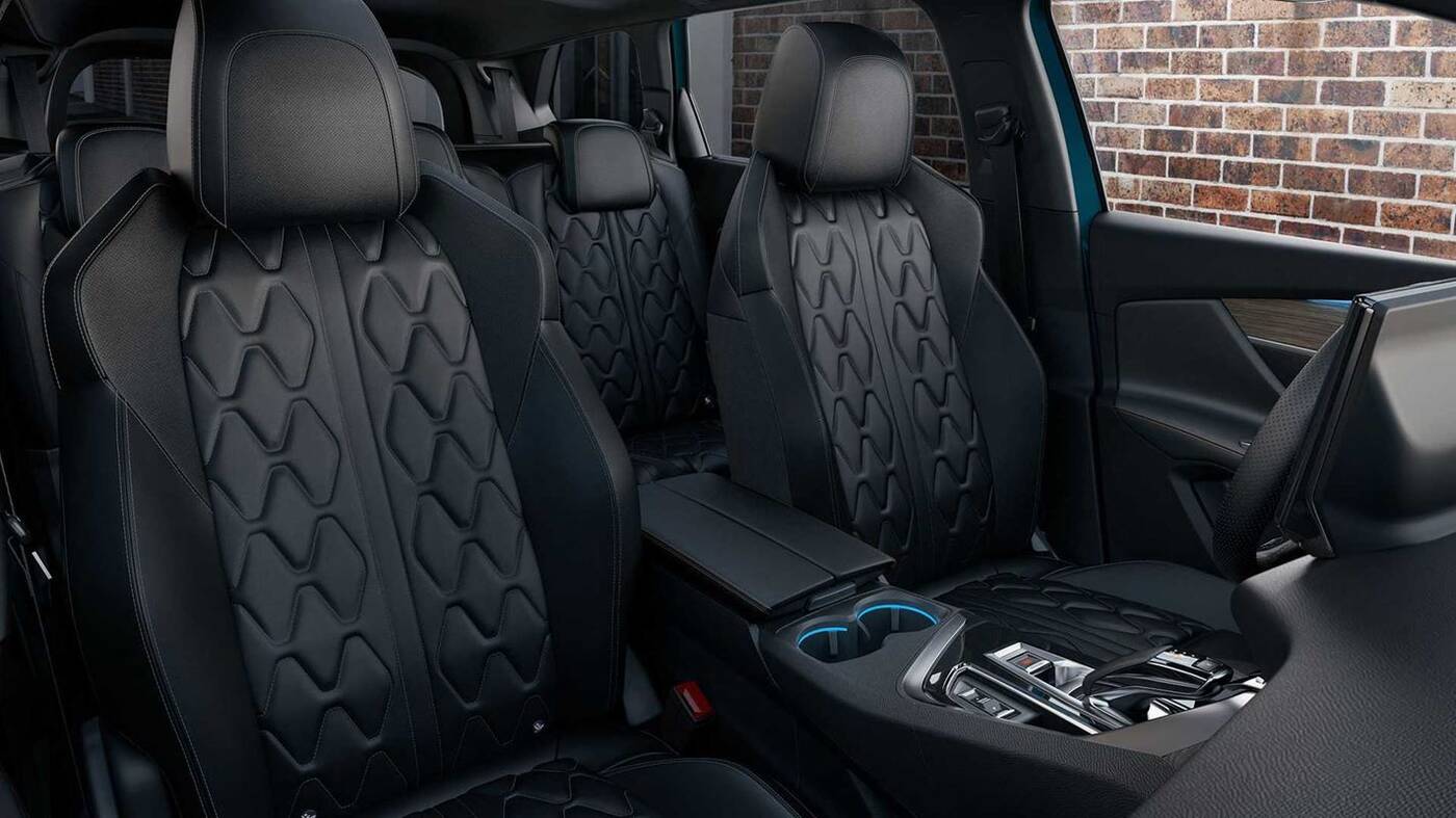 Odświeżony Peugeot 5008 czerpie garściami z nowego 3008