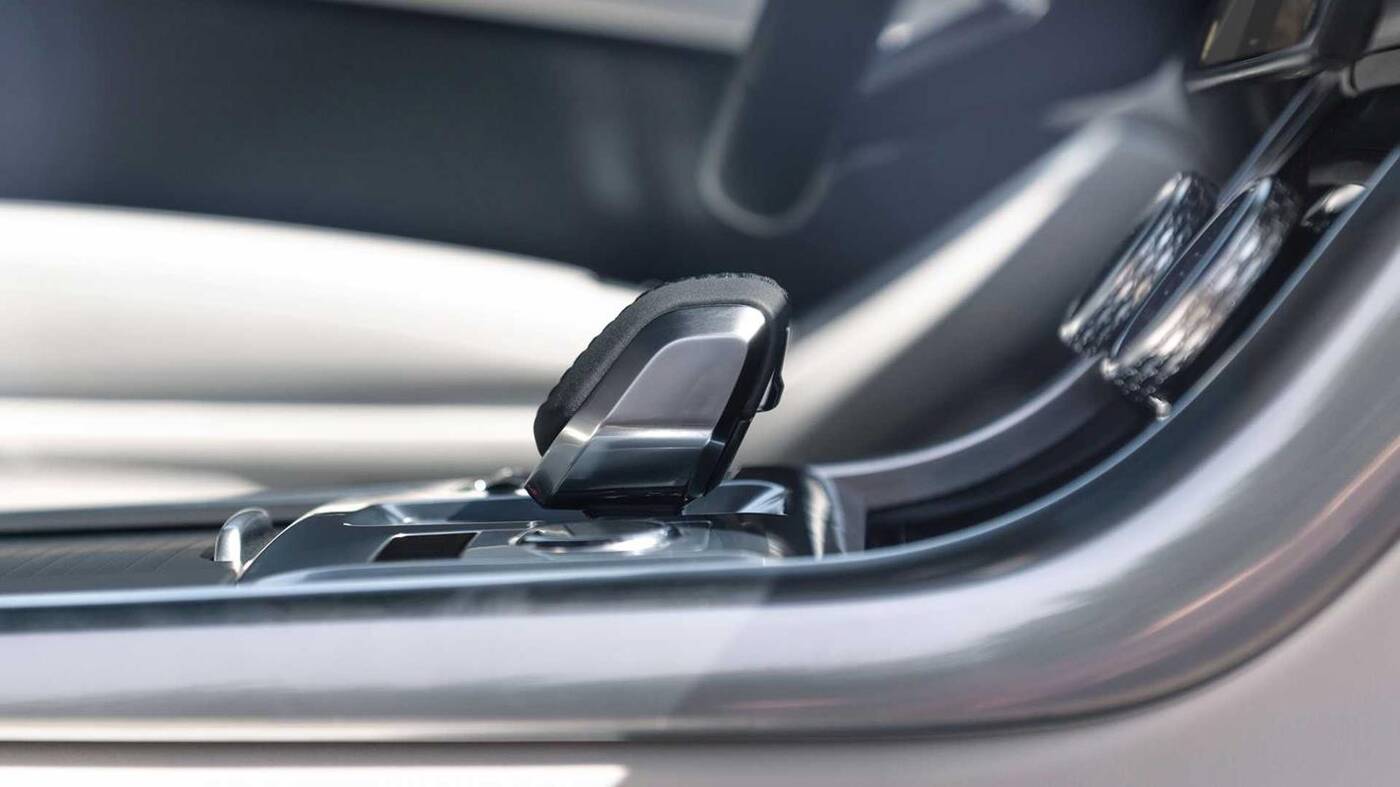 Co nowego w odświeżonym modelu Jaguar XF 2021?