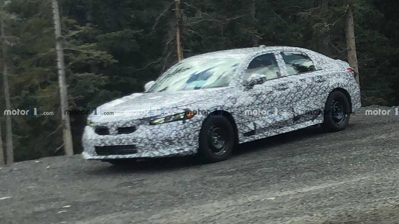 Honda Civic nowej generacji skrywa wszystko pod kamuflażem