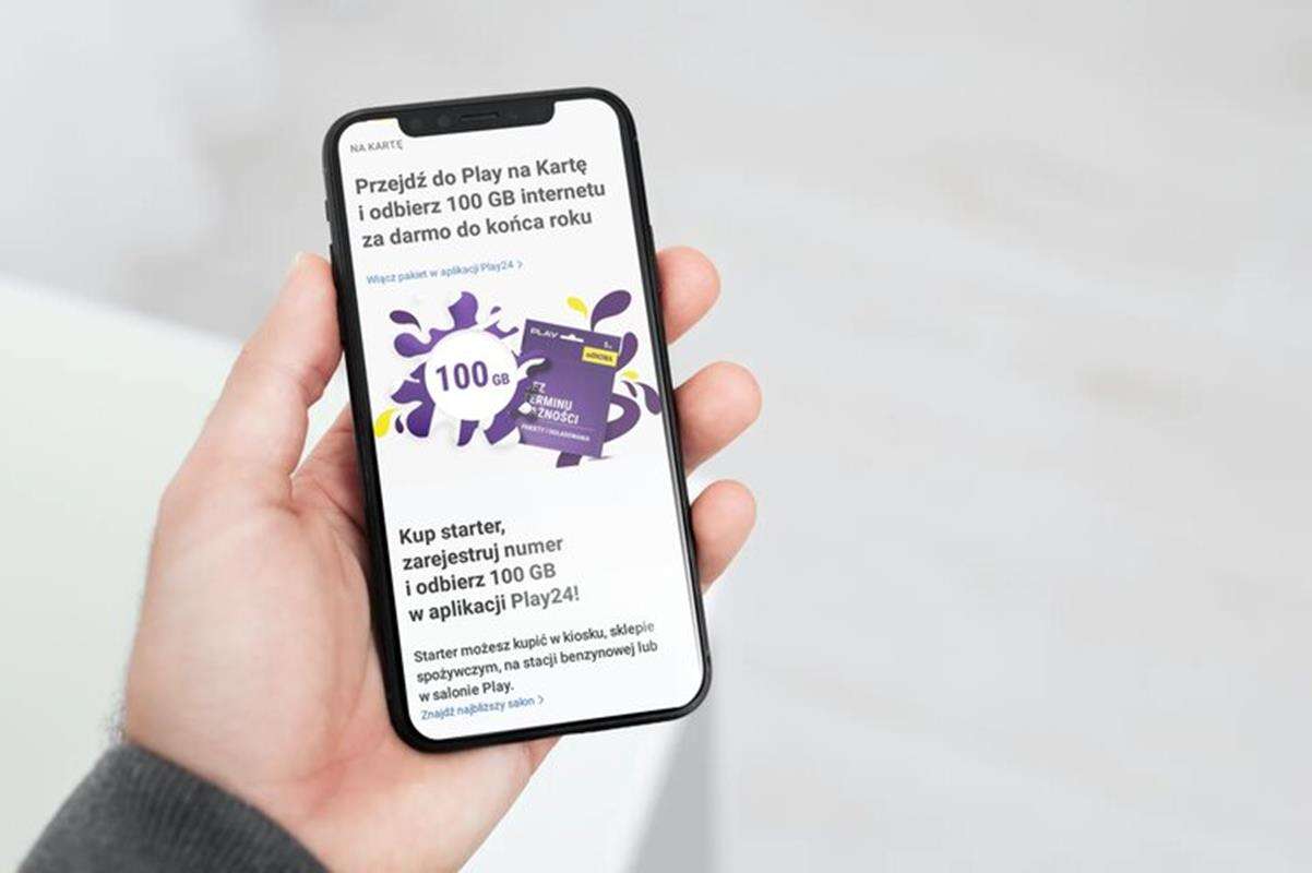 Jesienne promocje w Play na kartę, czyli internety rozdajo