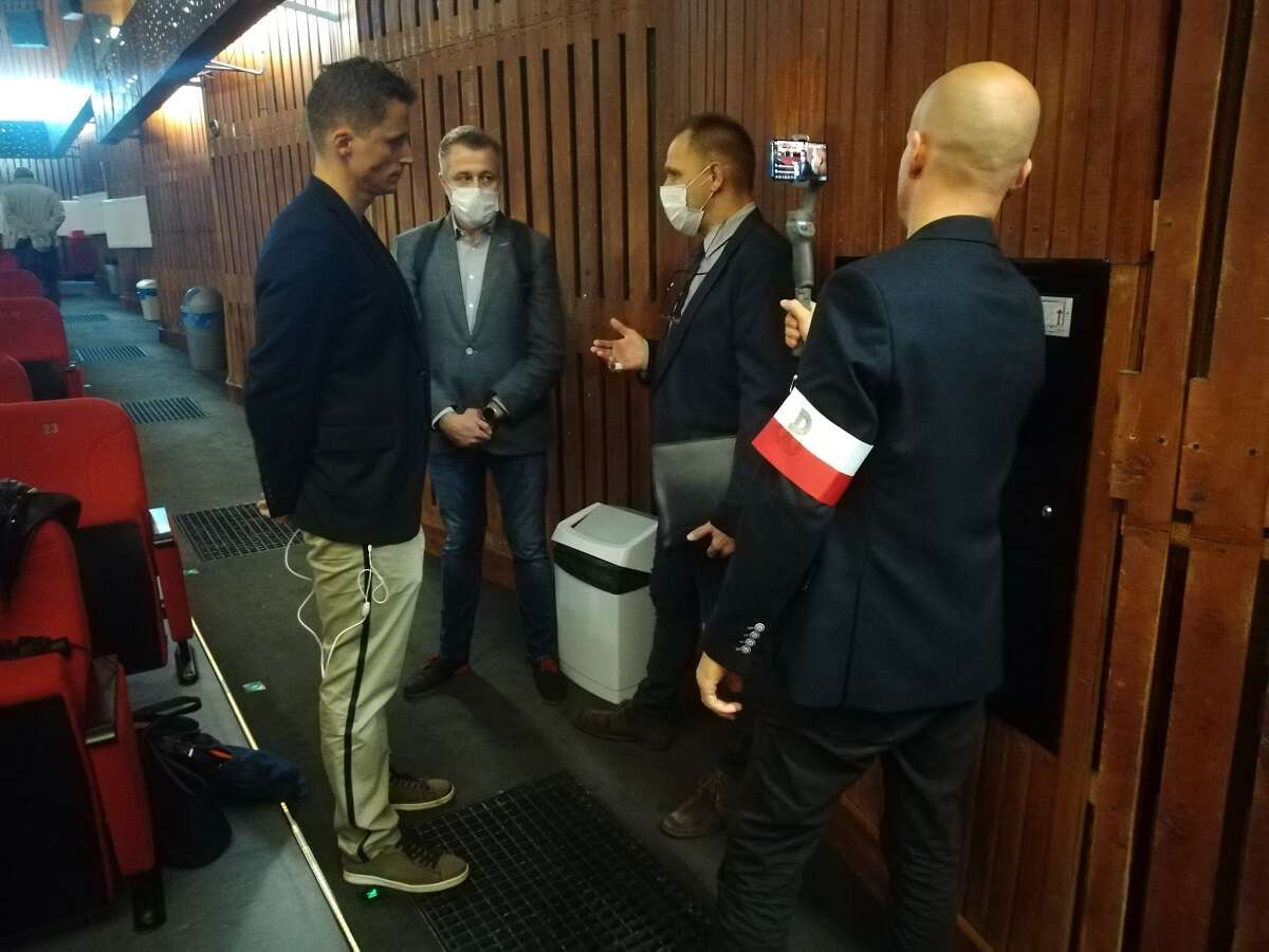 Starcie dwóch światów w Kraśniku. Uchwała w sprawie 5G oddalona