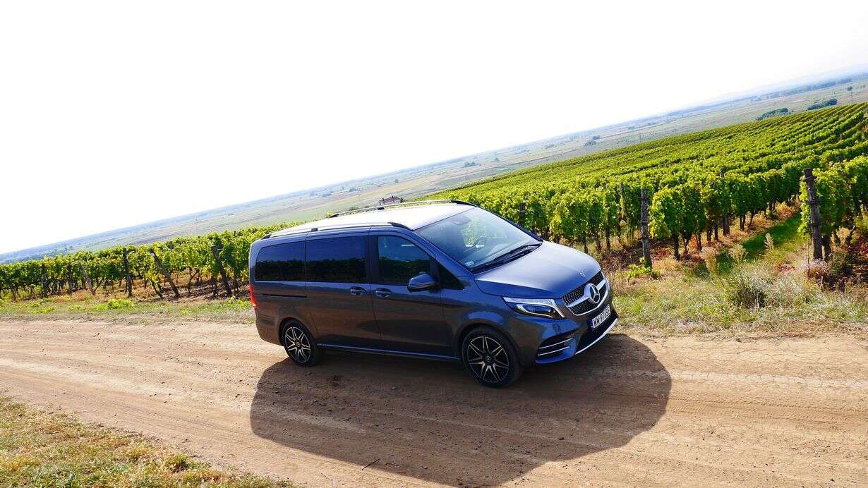 Nie SUV ani kombi jest idealny na długą podróż. Jest nim Mercedes V 300d