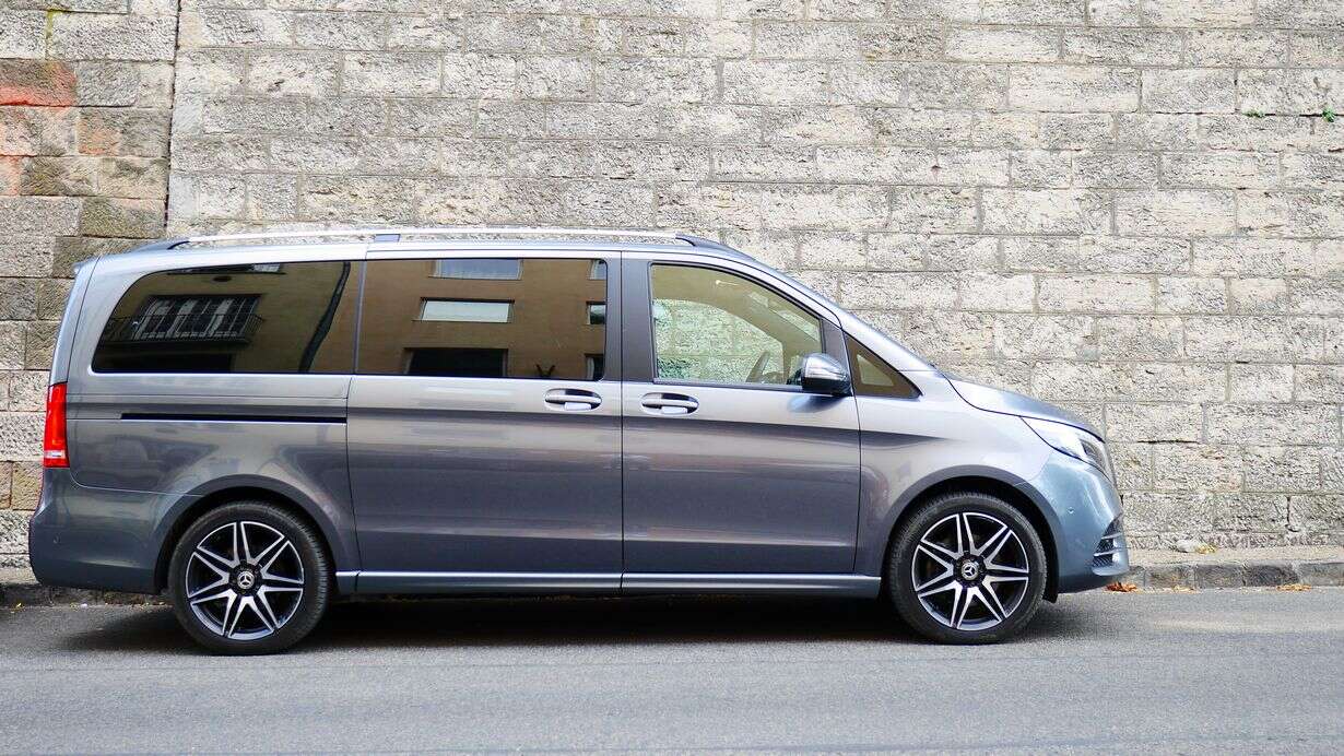 Nie SUV ani kombi jest idealny na długą podróż. Jest nim Mercedes V 300d