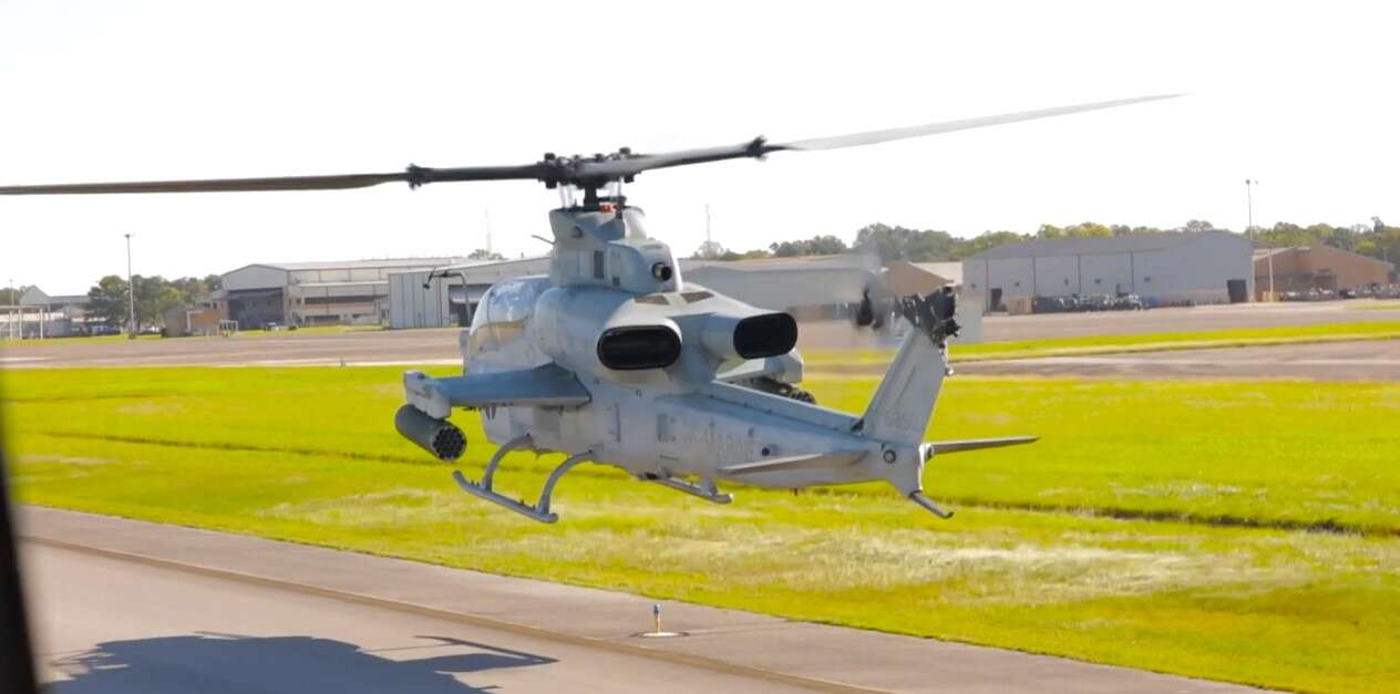 koniec śmigłowce szturmowe Bell AH-1W "Super Cobra"