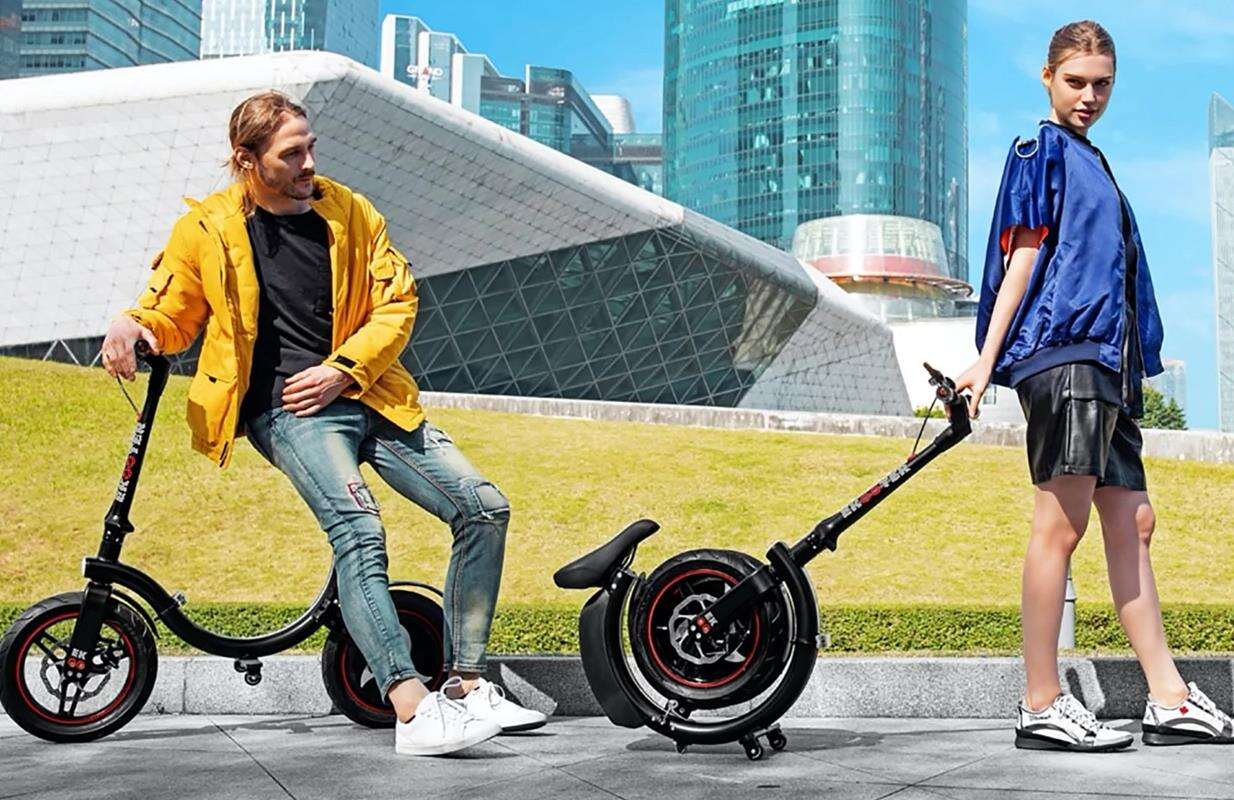 Transport większości elektrycznych pojazdów nie jest łatwy, ale Ekooter wyłamuje się z tego