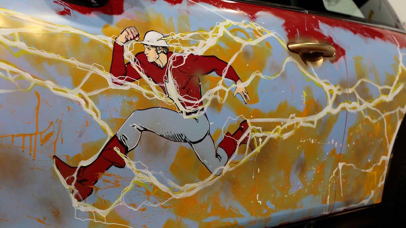 Unikalne elektryczne Mini składa hołd superbohaterowi Flash