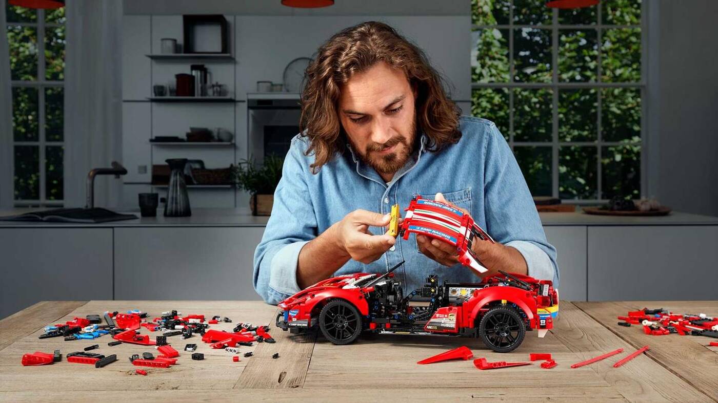 Ferrari 488 GTE już w zestawie LEGO Technic