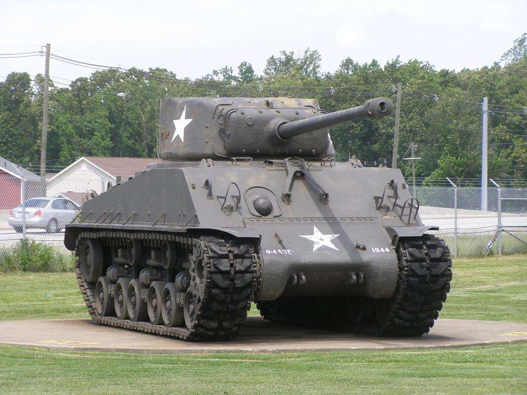 Ktoś chętny na przejażdżkę czołgiem z II wojny światowej?