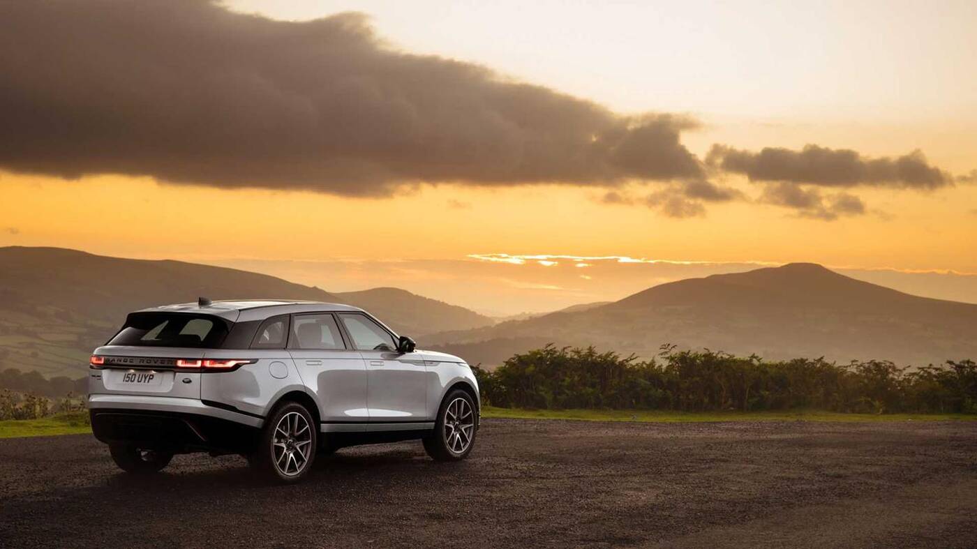 Nowy Range Rover Velar 2021 debiutuje ze świeżą technologią i elektrycznym kopem