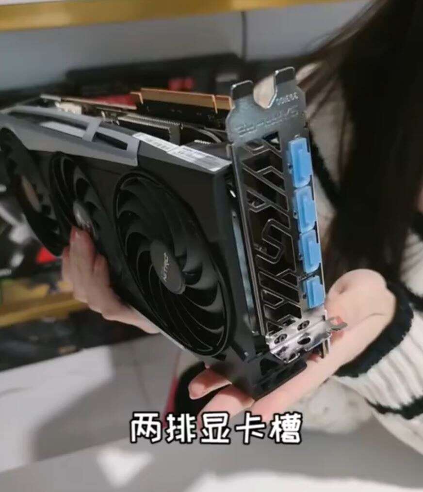 zdjęcie Sapphire Radeon RX 6800 NITRO+