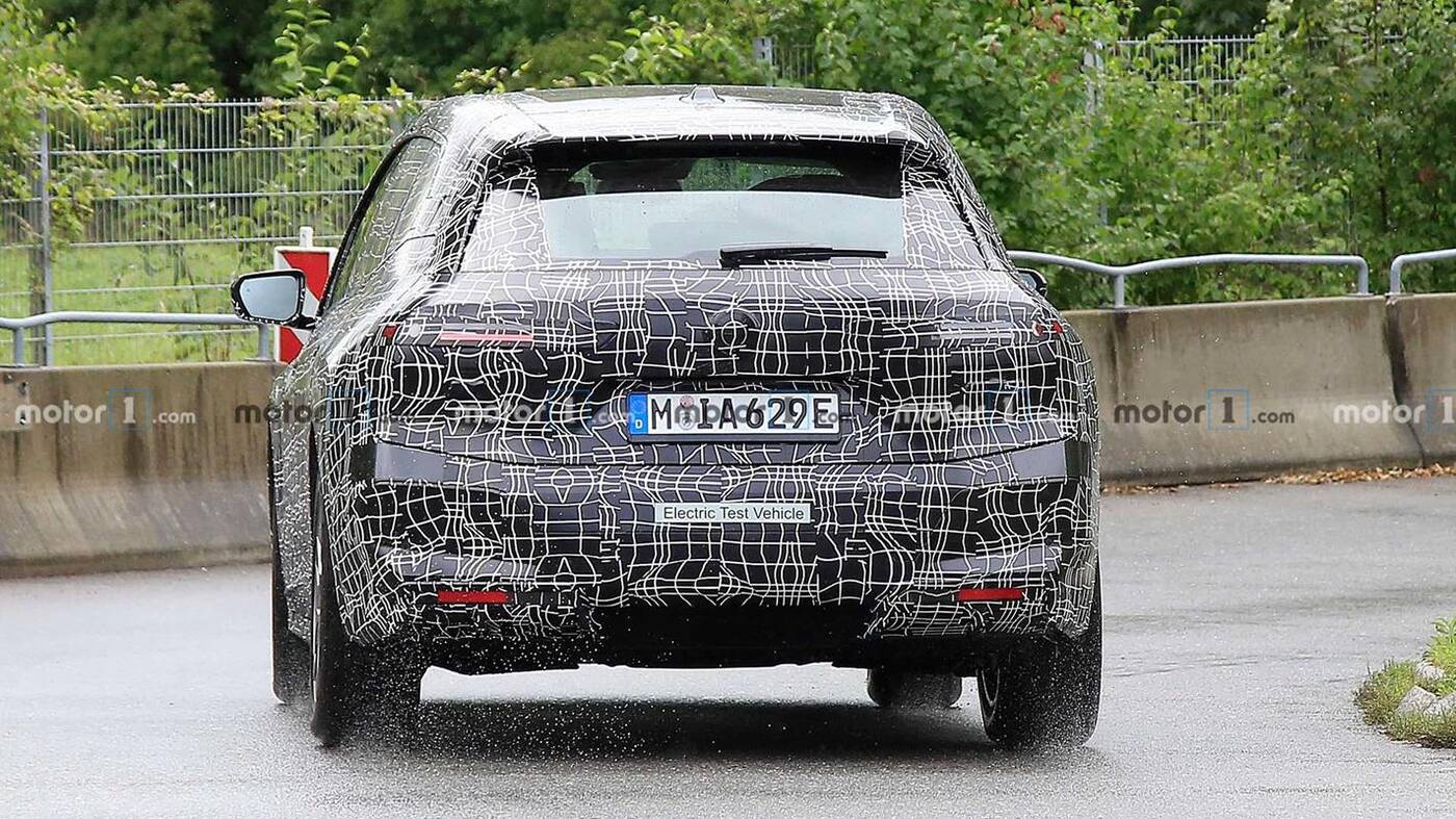 W pełni elektryczny crossover BMW iX już za miesiąc?