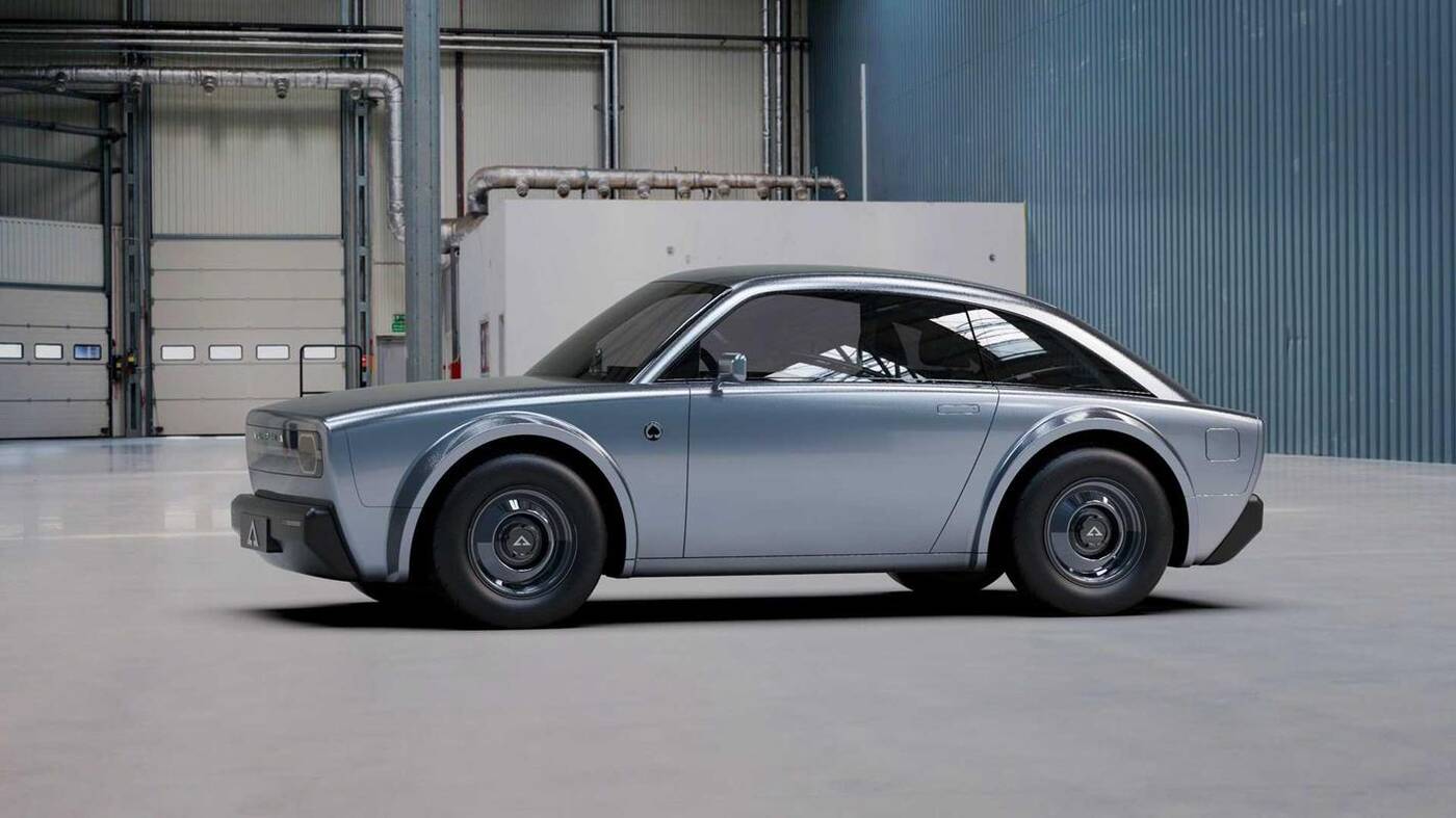 Elektryczne coupe Alpha ACE uderza w nuty retro