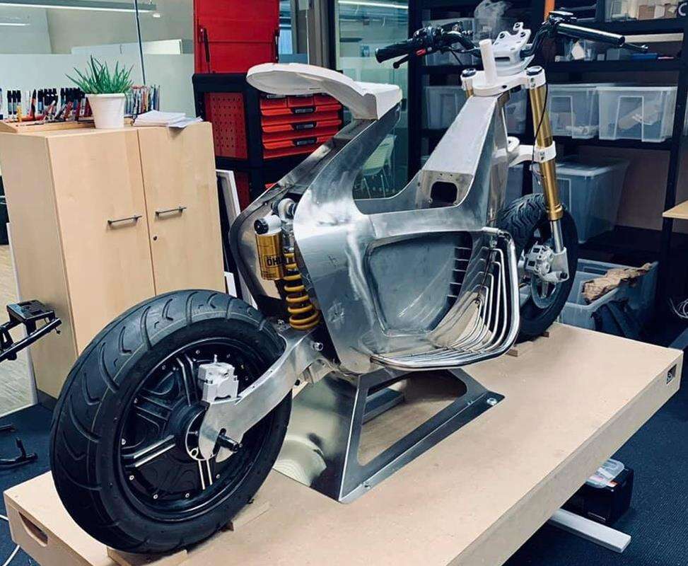 Elektryczny skuter SUS1 od Stilride zachwyca ramą