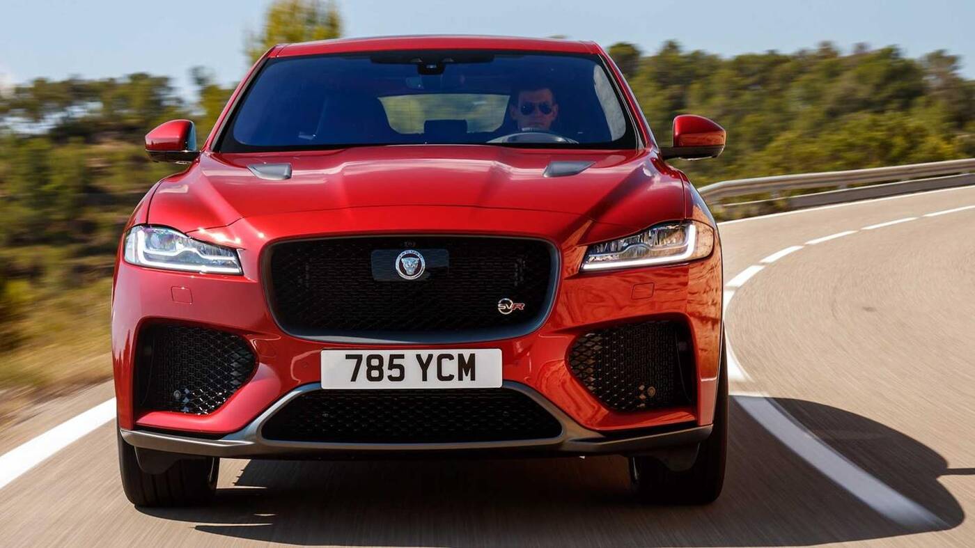 Jaguar F-Pace SVR 2021 debiutuje. Co nowego w crossoverze?
