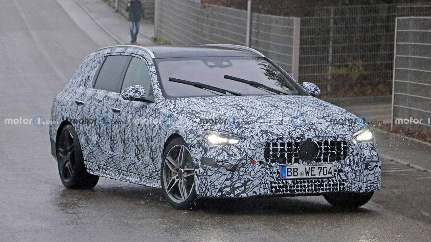 Kombi Klasy C nowej generacji wyszpiegowane w wydaniu AMG