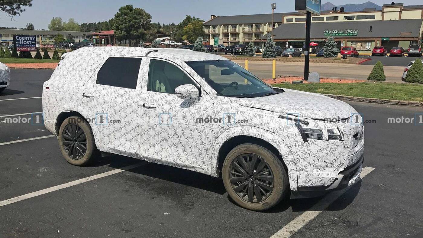 Nissan Pathfinder nowej generacji wyszpiegowany na ulicy