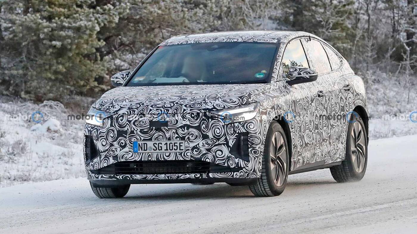 Spójrzcie na prototyp Audi Q4 E-Tron Sportback na tle śniegu