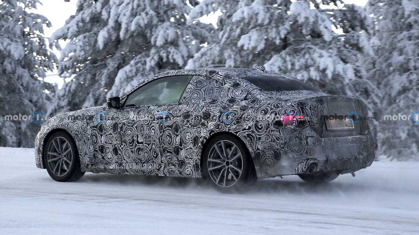 Zdjęcia BMW serii 2 coupe nowej generacji podczas testów