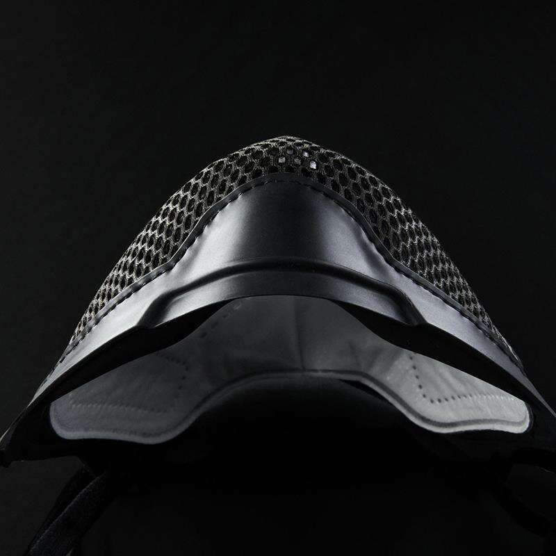 Maseczka Oakley MSK3 idealną maseczką dla sportowców?