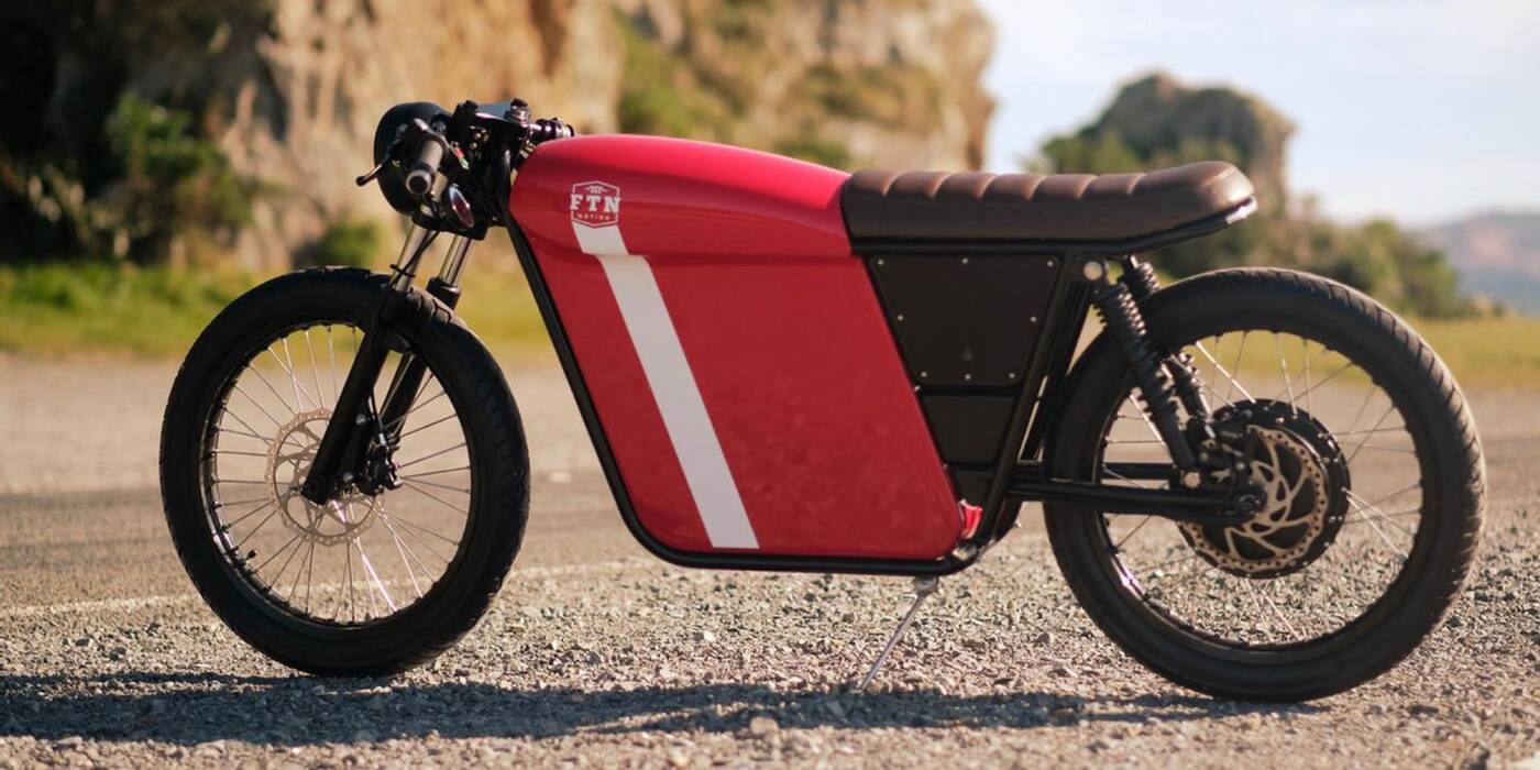 Nowy elektryczny motorower FTN Motion uderza w nurt retro