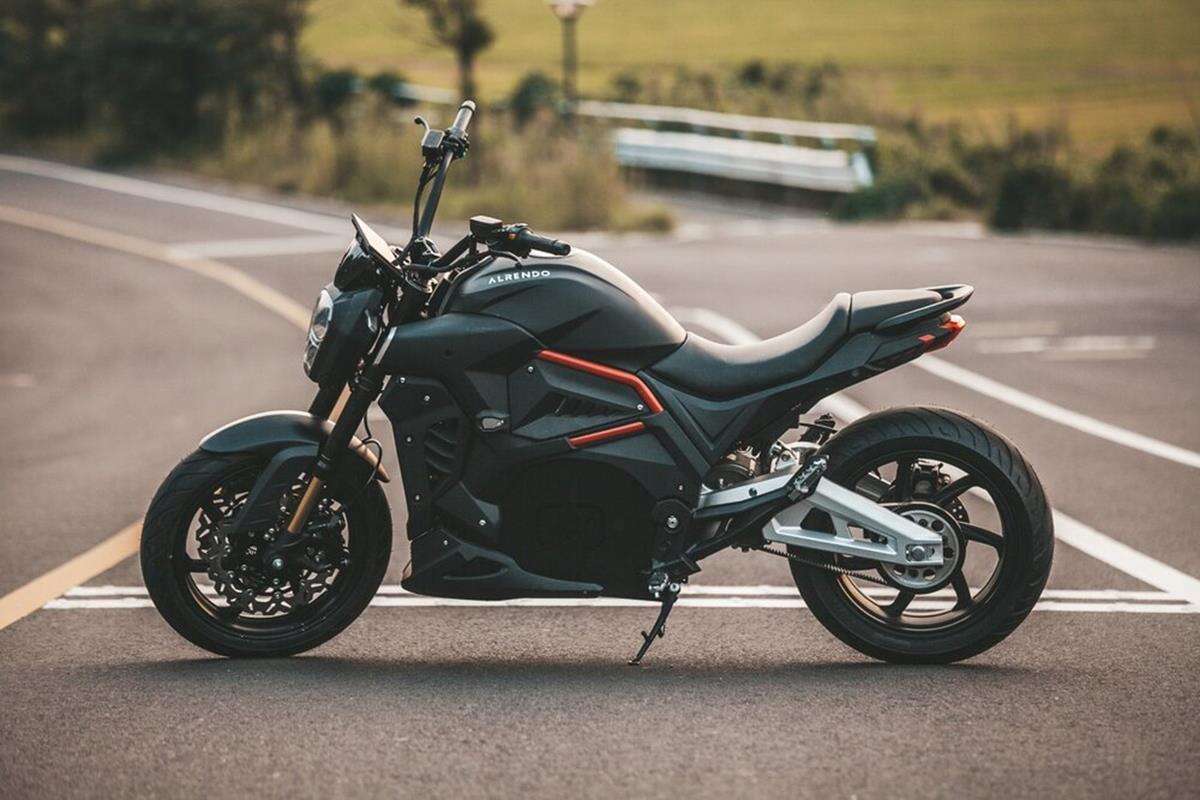 TS Bravo, najtańszy elektryczny motocykl w Europie, elektryczny motocykl