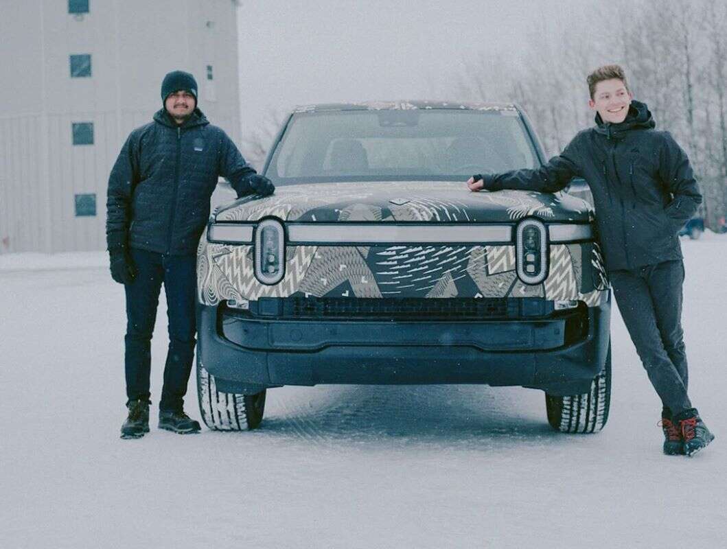 Elektryczny pickup Rivian R1T zawalczył z niskimi temperaturami