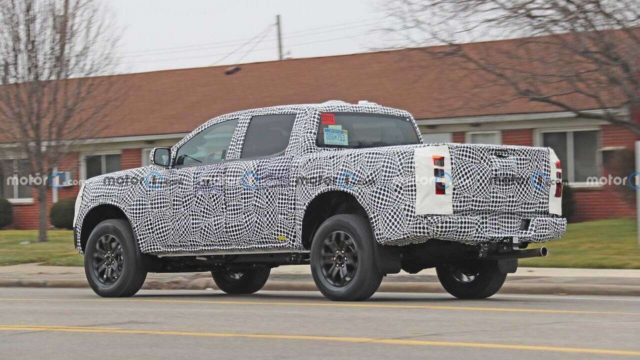 Ford Ranger PHEV 2023 potwierdzony. Są też zdjęcia prototypu