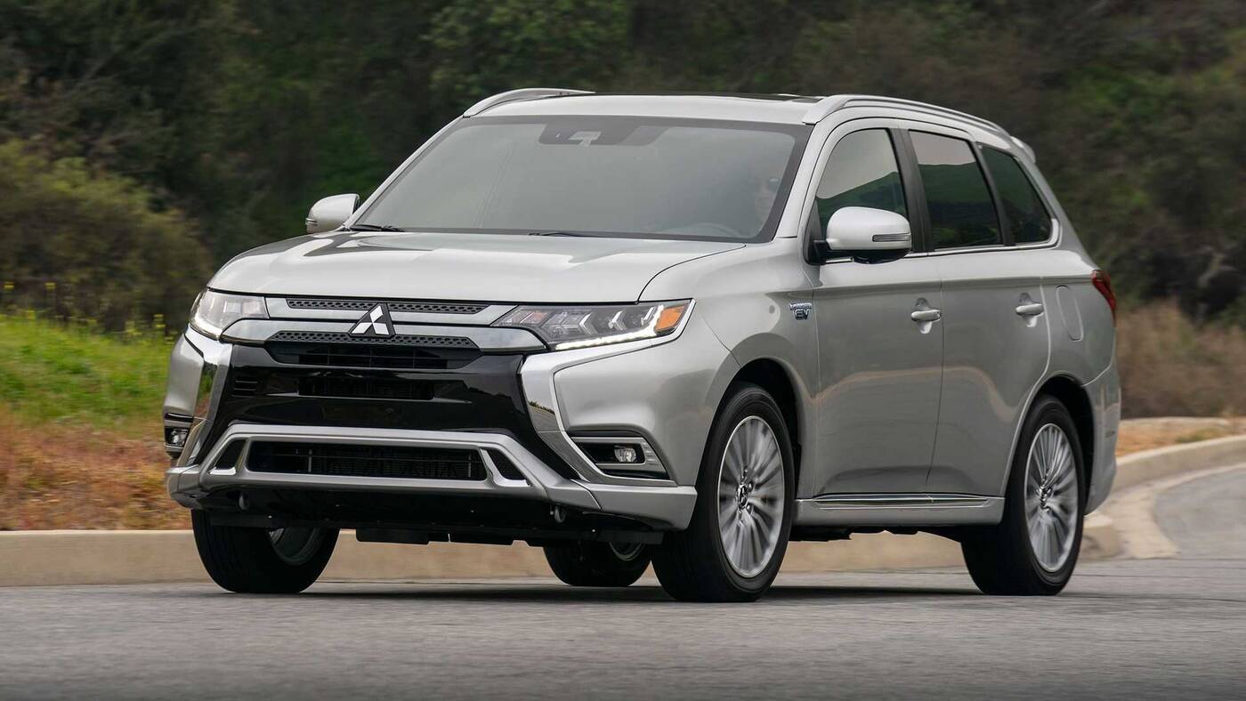 Mitsubishi Outlander PHEV 2021 ze znaczącą zmianą napędu