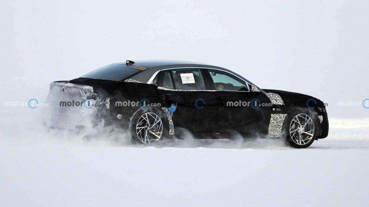 Nowy Genesis G90 wyszpiegowany w testach