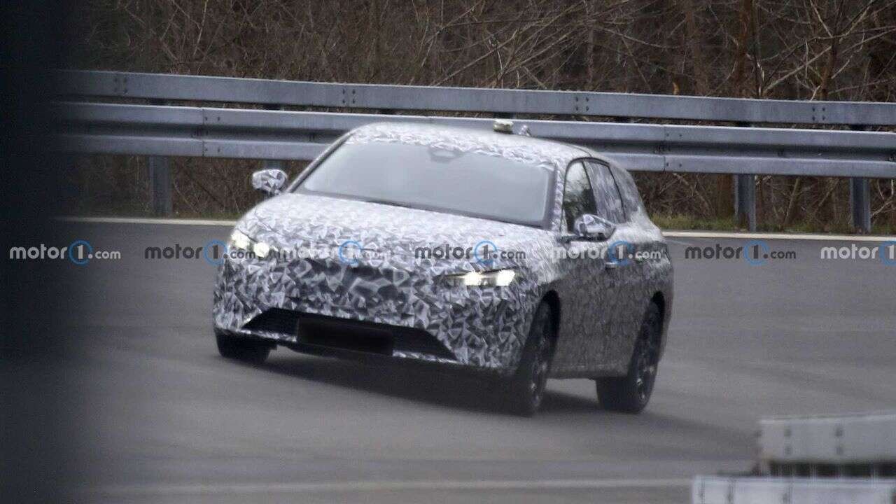 Pierwsze zdjęcia kombi Peugeot 308 nowej generacji