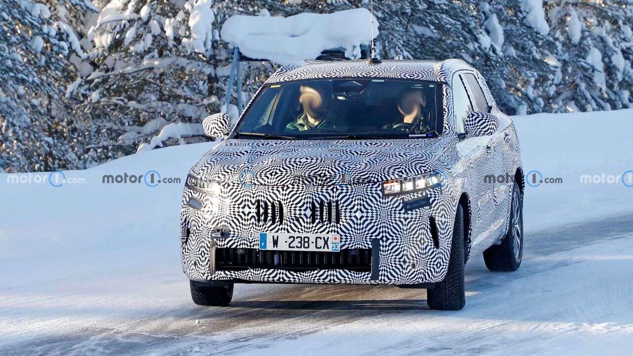 Renault Kadjar 2022 wyszpiegowany w produkcyjnym nadwoziu