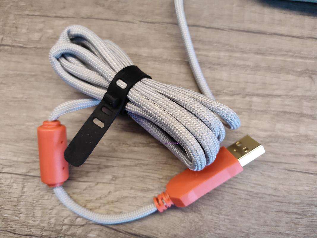 Test myszki Xtrfy M42 RGB Retro i podkładki GP4