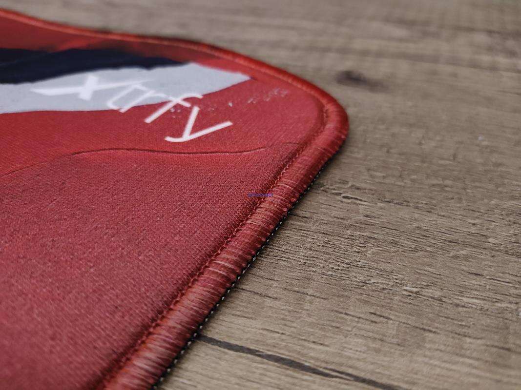 Test myszki Xtrfy M42 RGB Retro i podkładki GP4